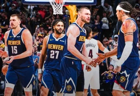 乐鱼体育官网-掘金近14战12胜，场均得分&amp;amp;助攻&amp;amp;进攻效率等多项数据联盟第1